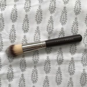 louise young cosmetics makeup brush